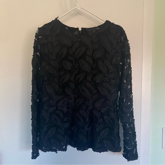 Ann Taylor Factory Women's 3D Leaf Black Peplum LongSleeve Top Size M - Picture 2 of 4